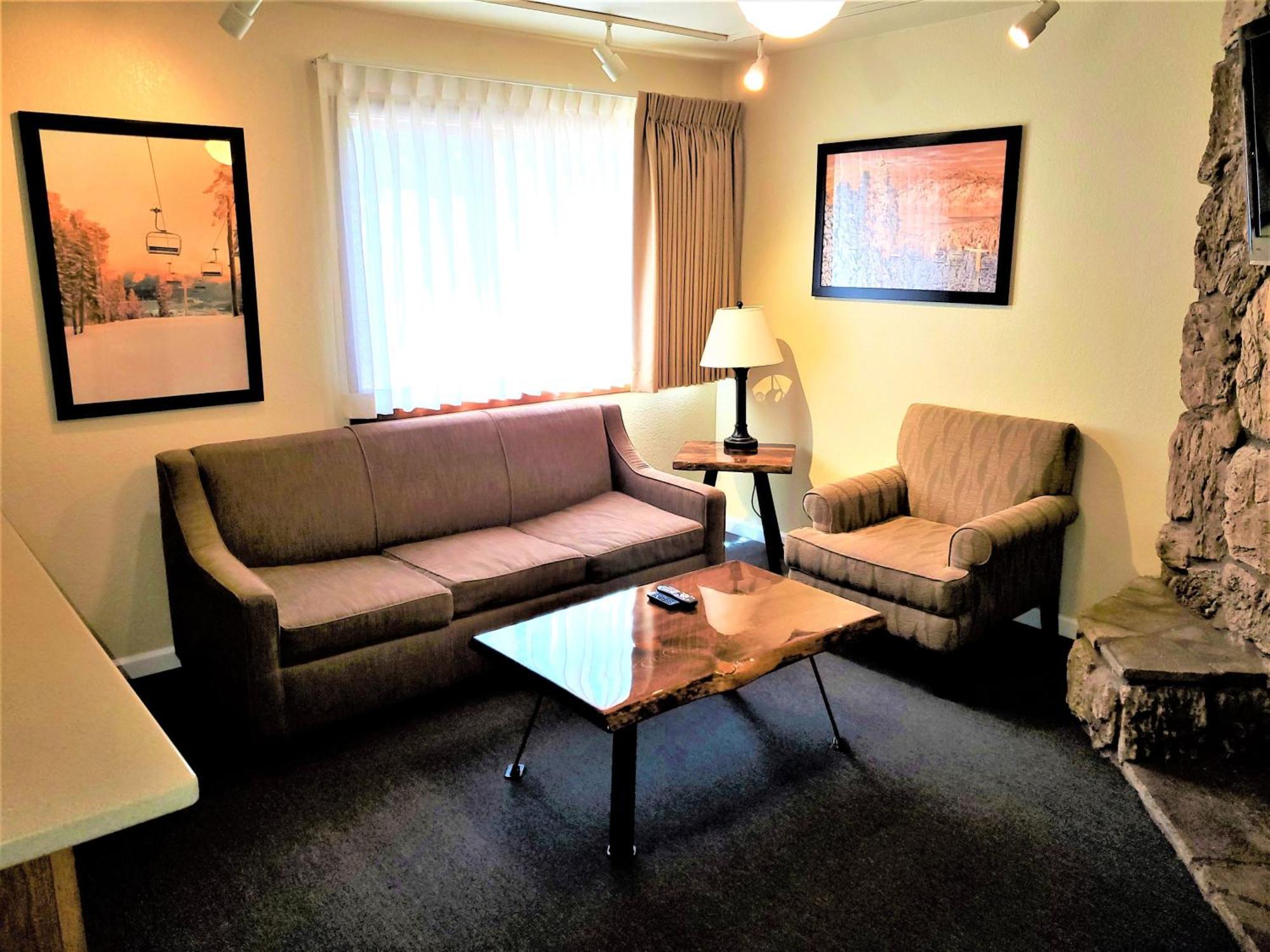 Lodge Getaways At Snow