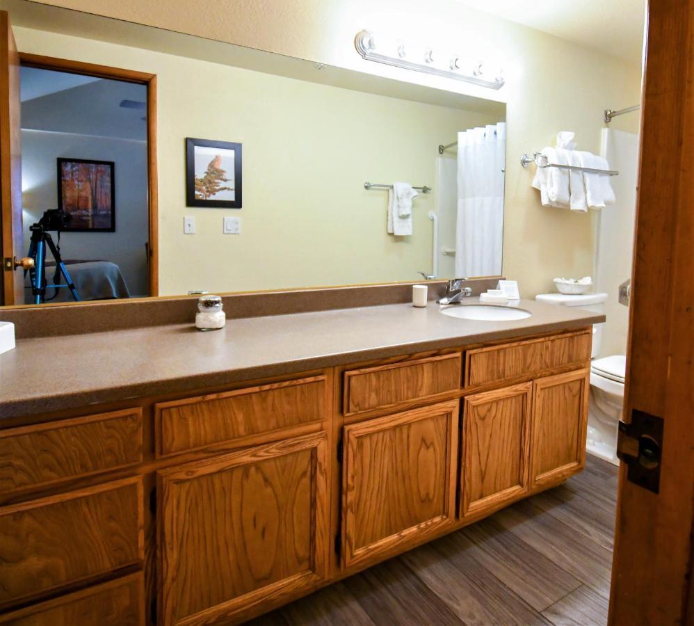 Getaways At Snow Lodge *