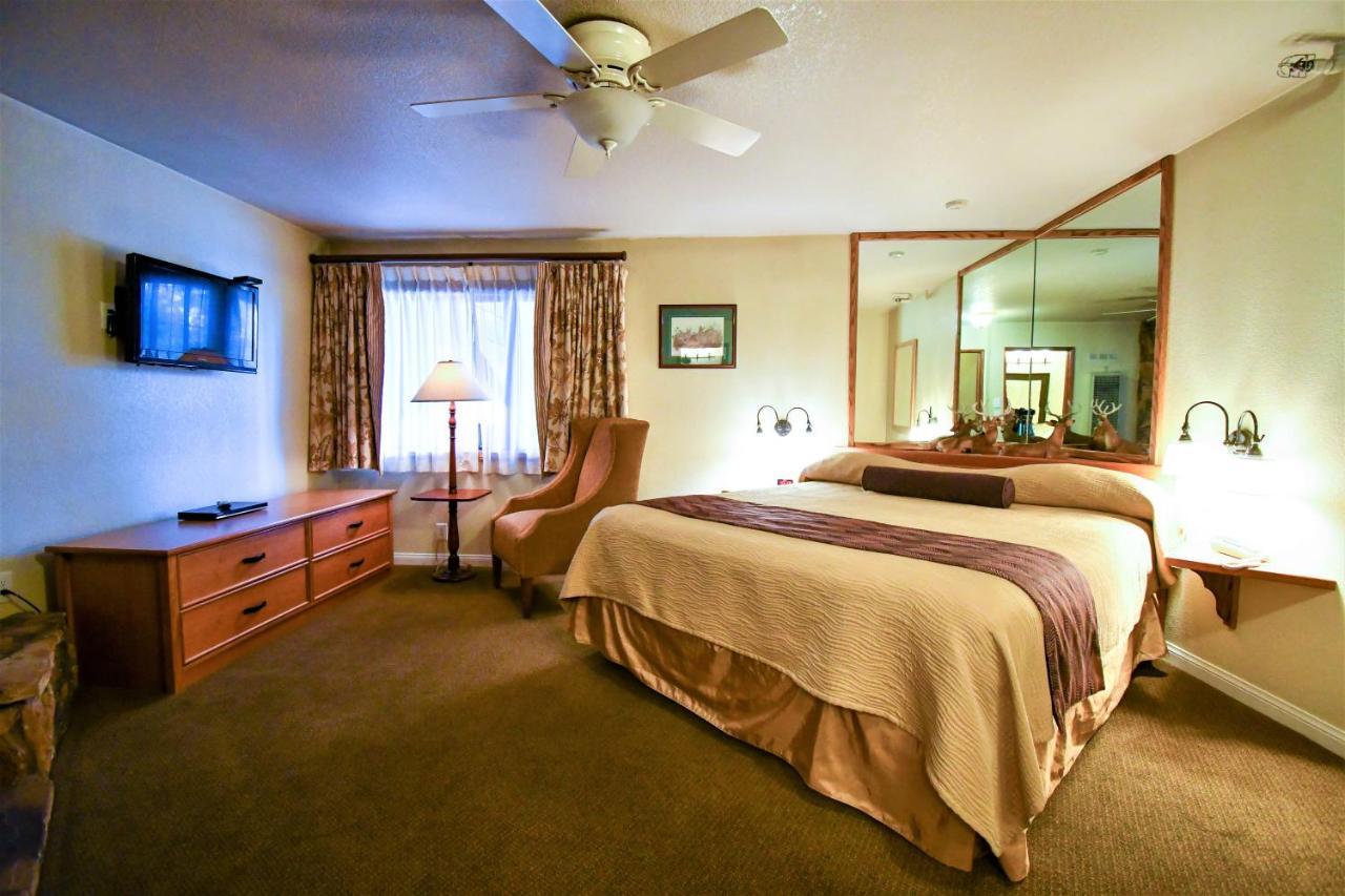 Getaways At Snow Lodge