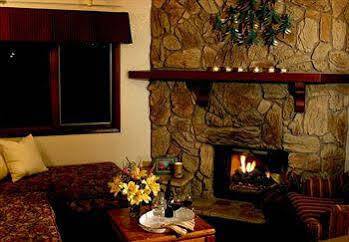 Getaways At Snow Lodge